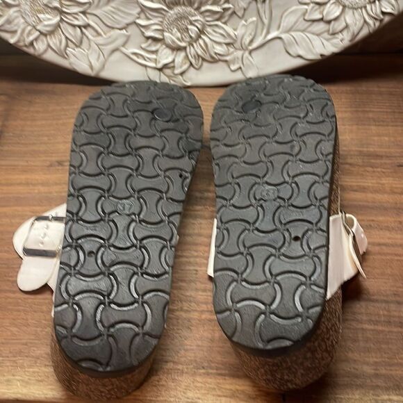 Genuine Leather Insole T-Strap Sandals - 37    🌻🌻🌻🌻 - Picture 7 of 9